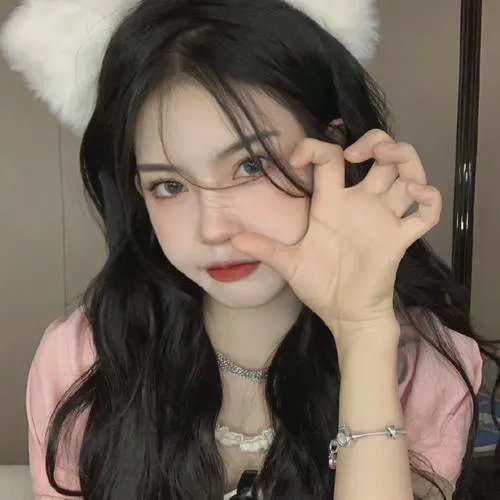 灾荒年，小农女有满仓鱼肉